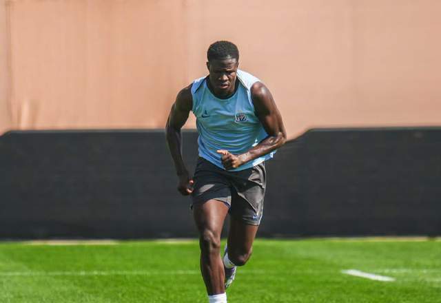 世界杯高清直播软件下载官网-盖伊2天后首秀,申花新三叉戟互补,马镇预定一门 签李昊基本没戏