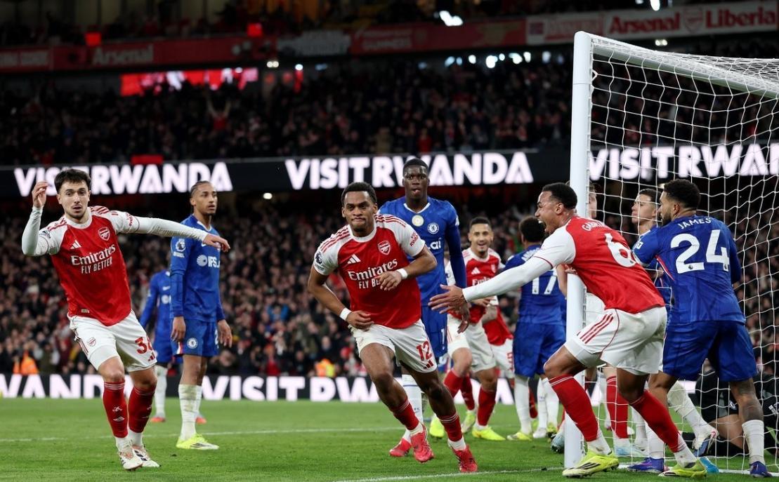 世界杯客户端安装包-铁卫助攻独享队史第1,阿森纳2-1切尔西,破曼联纪录力压蓝月军团